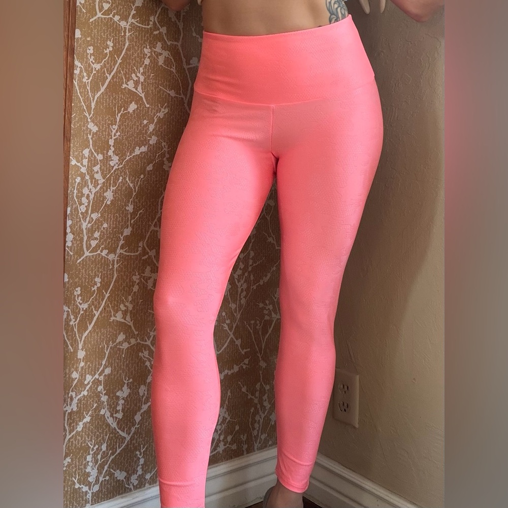 NWOT Onzie Coral High-Waist Leggings